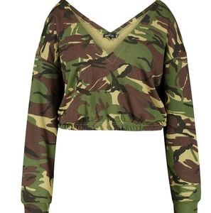 Camouflage crop sweatshirt